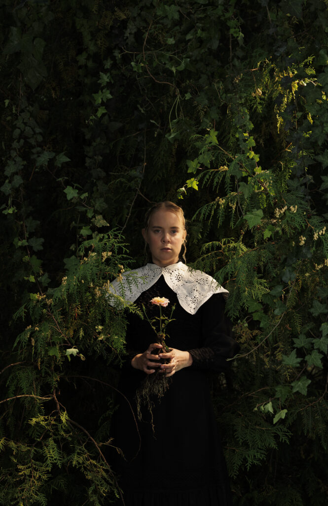 Oulun teatteri: Salainen puutarha. Kuvassa Emma Pälsynaho. Kuva Kaisa Tiri